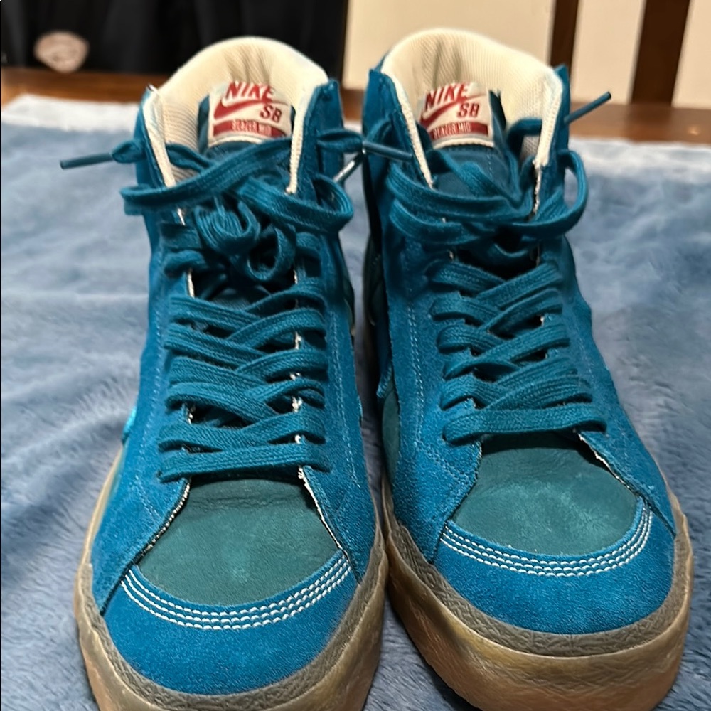 Nike SB High-Top Sneakers in Blue